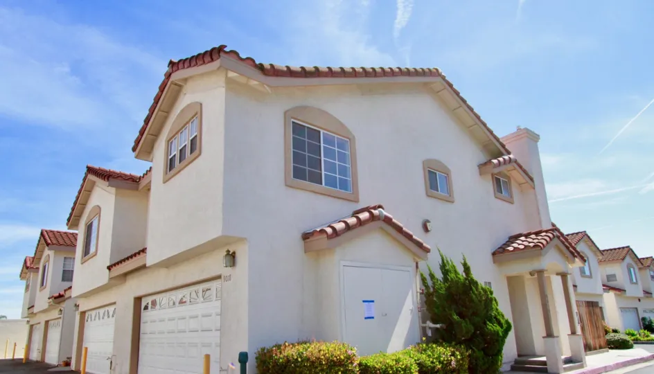 Grand Lincoln Village's masterpieces, Cypress City, California