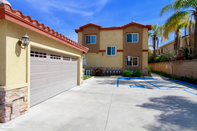 Lourdes Court's most impressive places, Cypress, California