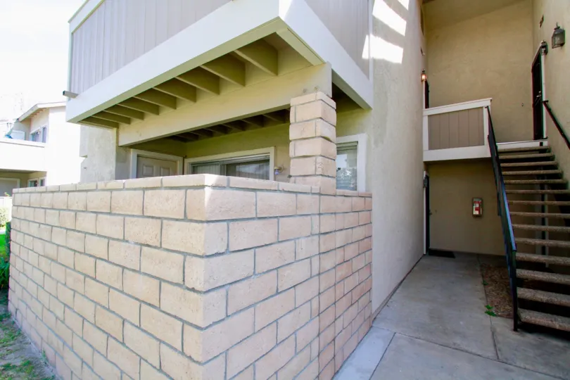 Shady Glen Cypress California striped model ceiling wall brick model and stairs