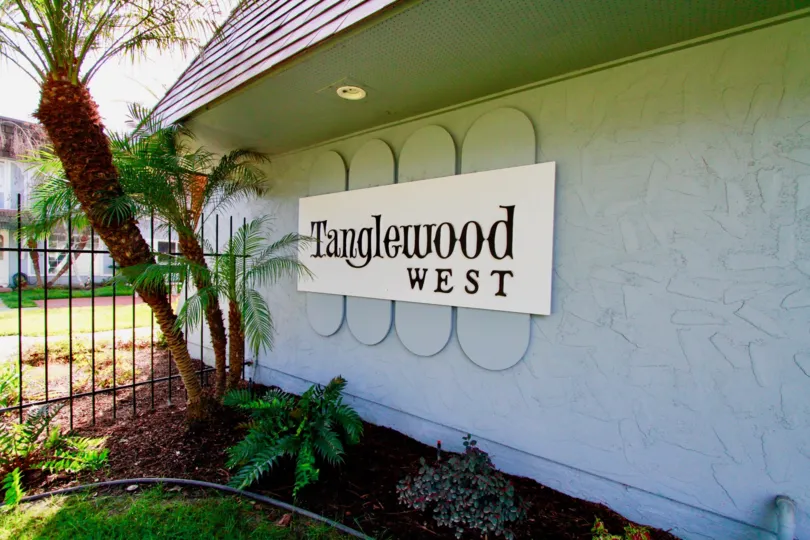 A welcome to the Tanglewood West community located in Cypress, California