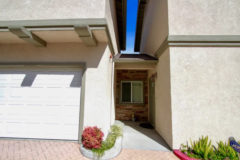 Beautiful and serene community of Villa Saint Ann, Cypress city, California