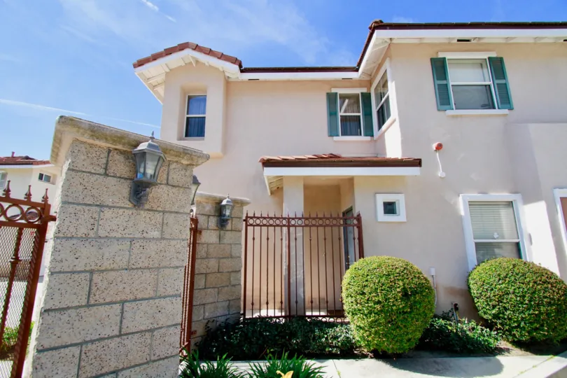 Villa Woods Cypress California building looks broader and grand from downside view