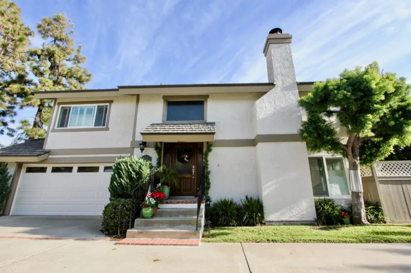 Front entry view of Camino Heights community, Dana Point, CA