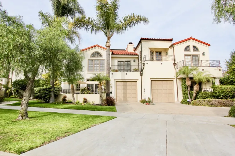 Front driveway open space of Portofino community, Dana Point, CA