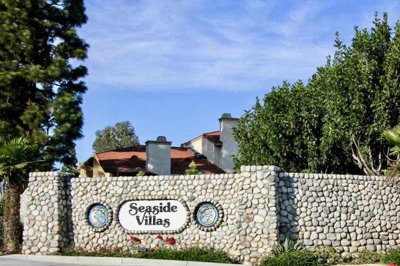 a pleasent day in the seaside villas with house that has named seaside villas