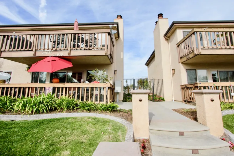 a warm day in the spindrifter condos with house that has 4 storey and short path