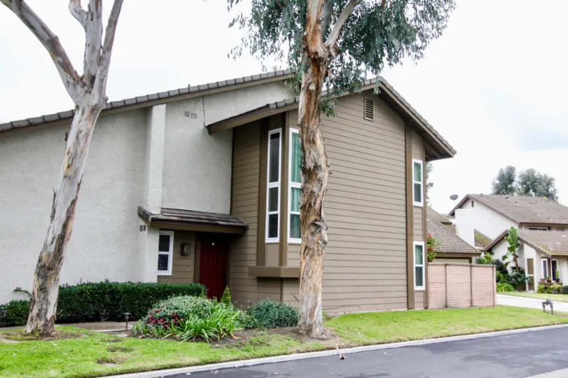 Emerald Glen Fountain Valley California narrow shape front design and grass meadows at bottom