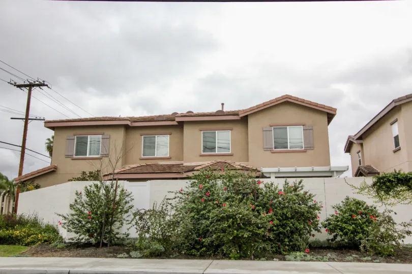 Summerstone Villas Fountain Valley California parcel shaped building design with shining windows