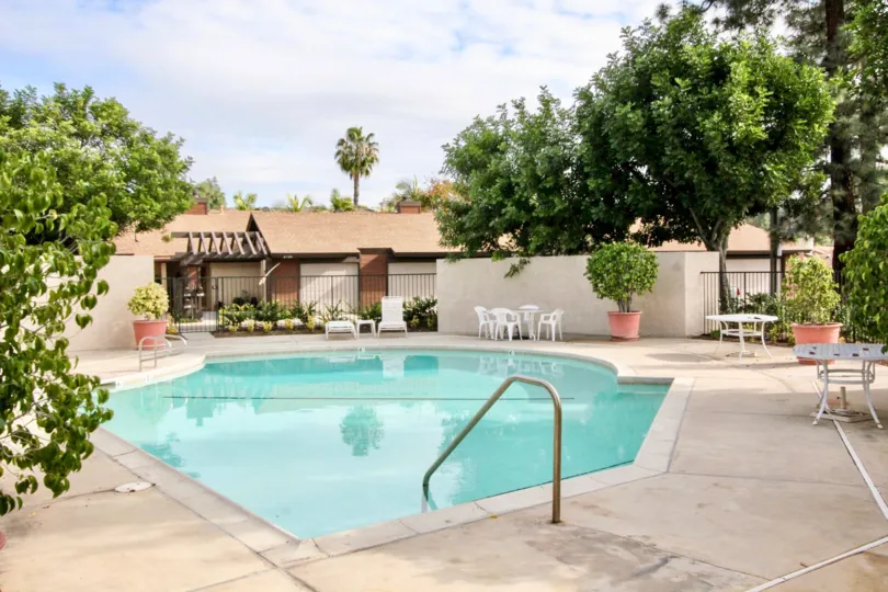 A cloudy day by the pool at Fullerton Pines in Fullerton, California