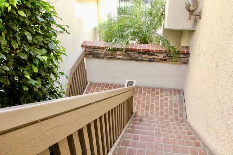A sunny day at the top of the stairs at Greenview Terrace in Fullerton, California