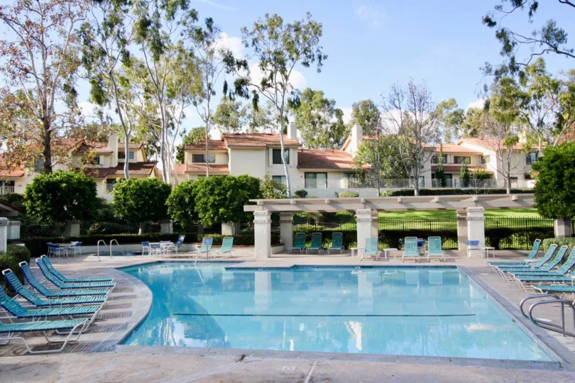 A sunny day by the poolside in Malvern Creek, in Fullerton California