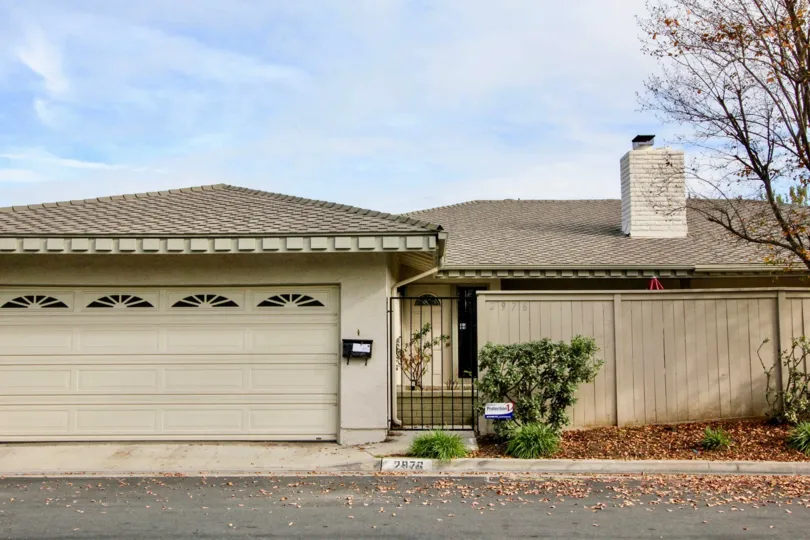 Orchard Lane Fullerton California slanting roofs with windows, platforms have plants in both sides