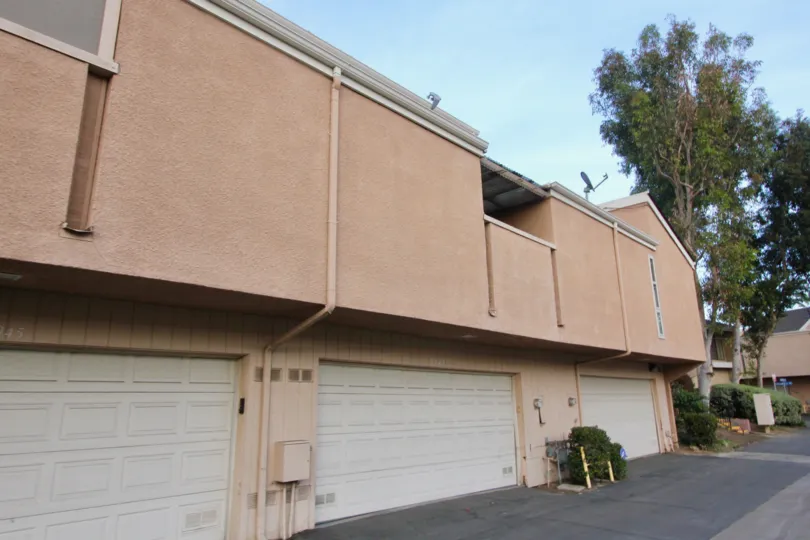 Water Gardens Fullerton California looks like water filled tanks lifted up in first floor