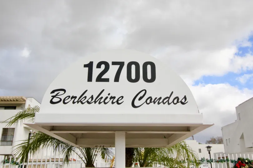 THE 12700 APARTMENT IN THE BERKSHIRE CONDOS WITH THE PLANTS, LIGHT