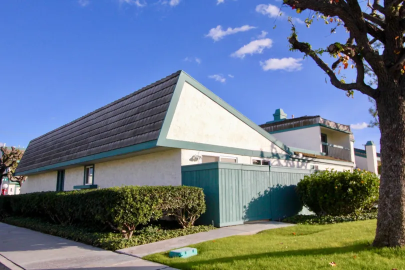 THIS IMAGE REPRESENTS THE HOME NEARBY PLANTING THE PLANTS, BEAUTIFUL LAWN, TREES ARE SHOWN IN THE CITY OF GARDEN GROVE