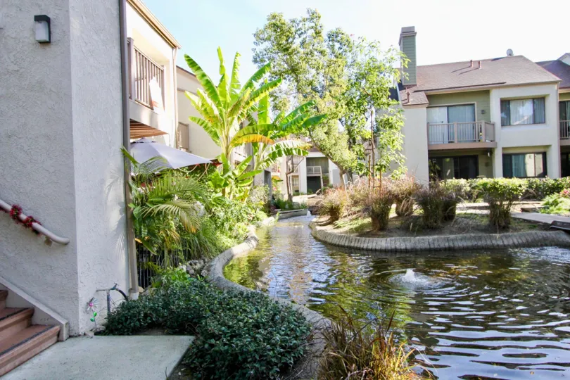 Amazing opportunity to purchase a one-bedroom condo in the highly sought after Lakeside Garden Grove community.