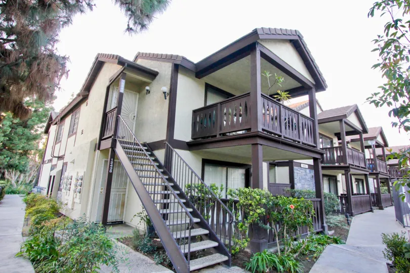 Les Jardins House beauty location at Garden Grove city