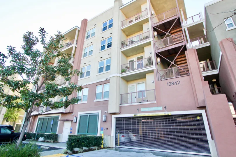 THE 12842 APARTMENT IN THE LOTUS WALK WITH THE CAR PARKING, BALCONIS, TREES, PLANTS