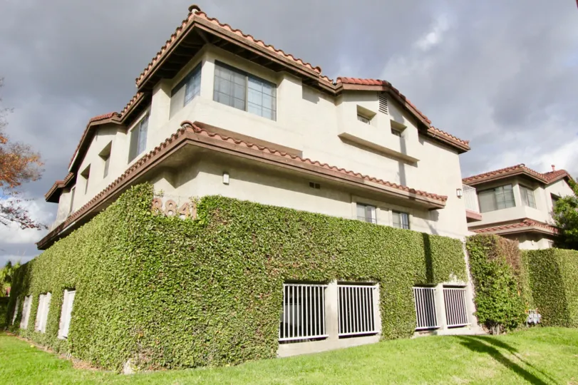 compound decorated with plants around the building in Regency Terrace