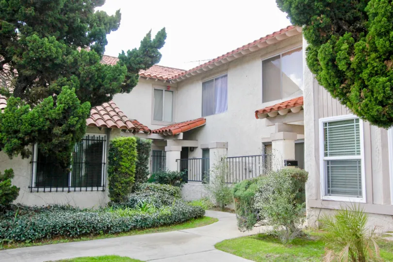 Wes-Grove Buiding Beauty front side in Garden Grove