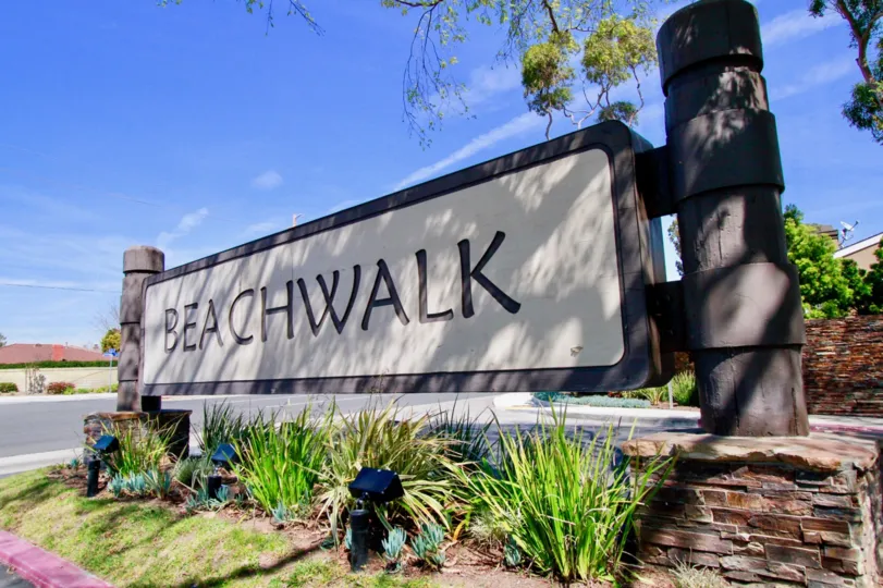 the huge name board which shows the name of that place as beachwalk which is in huntington beach, california