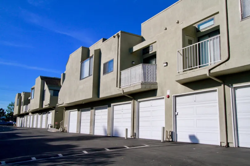 THE APARTMENTS ARE LINED UP WITH SAME COLOUR AND SAME SIZE AND MORE BALCONY ALSO AVAILABLE A ROAD ALSO AT THE FRONT OF THE APARTMENTS.