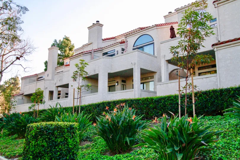 Cabo Del Mar Huntington Beach California house very need white color paint balcony steps attached