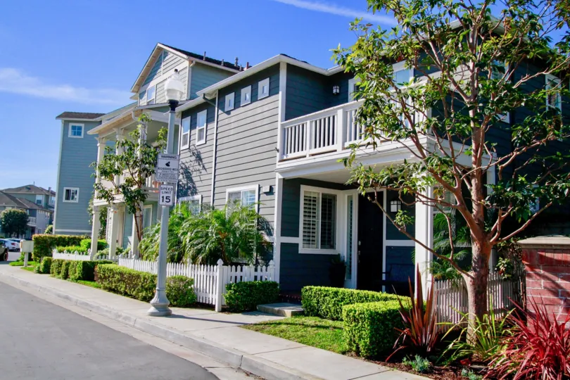 Nice villa having street view with trees in Cape Ann of Huntington Beach