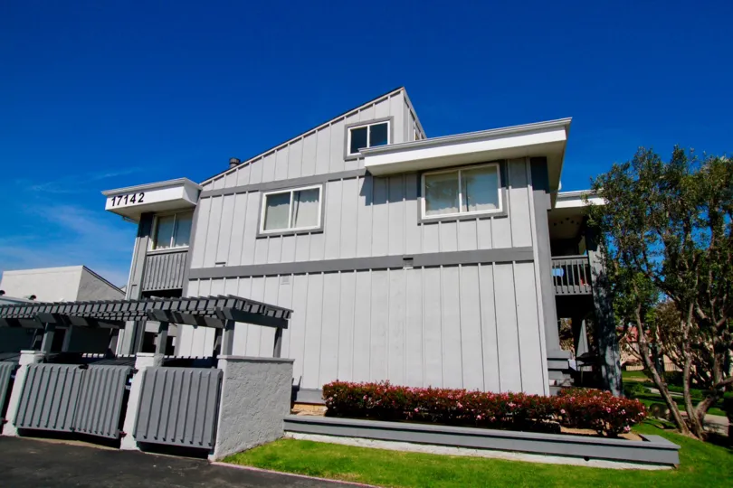Harbour Pacific Huntington Beach California irregular shaped building blocks are amazing at day