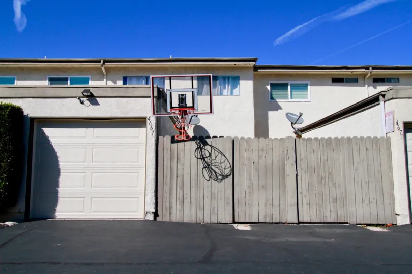 Nice throwball court near villas in Harbour Village of Huntington Beach