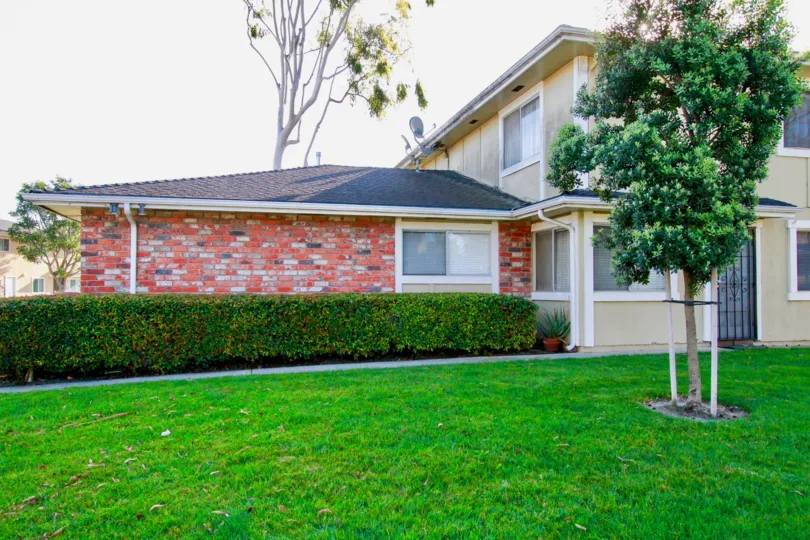 THE HOUSE AND A GUEST HOUSE ALSO ATTACHED NEAR NEAR AND A BEAUTIFUL GARDEN WITH FLOWER PLANTS AND TREES ALSO AVAILABLE AT THE MORNING TIME