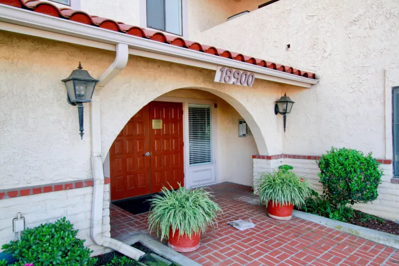 Feels like you living in a Mexican ranch at Huntington West, Huntington Beach, California.