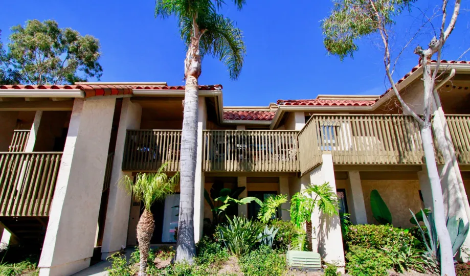 A beauty of Huntington Beach in california, Las Brisas in Huntington Beach