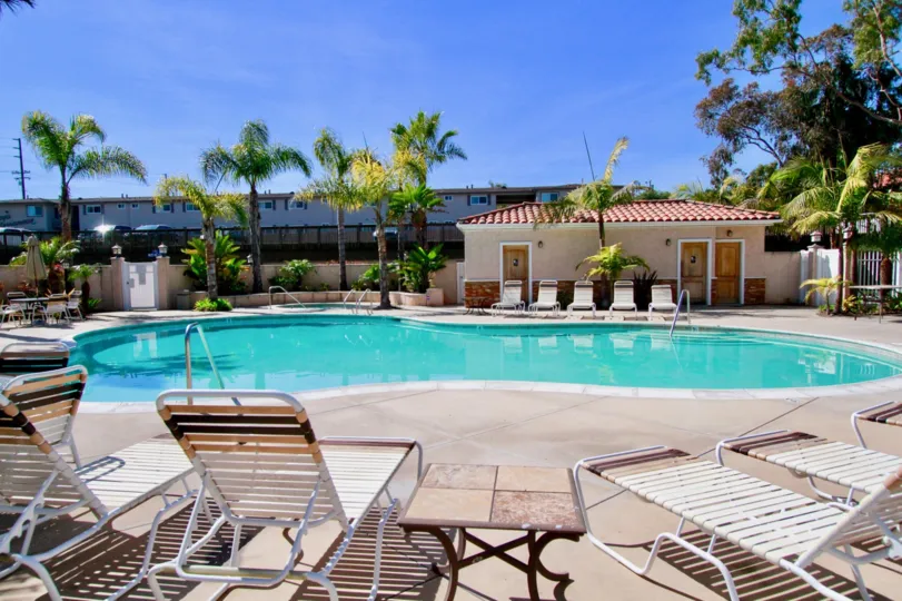 Las Brisas Huntington Beach California pool with many chairs and good shape