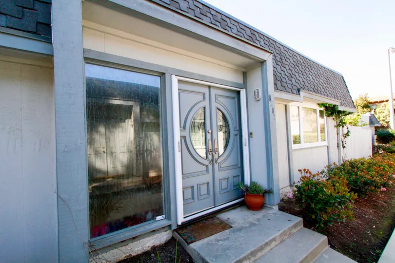 Beautiful entrance view of steps in Mariners Cove West of Huntington Beach