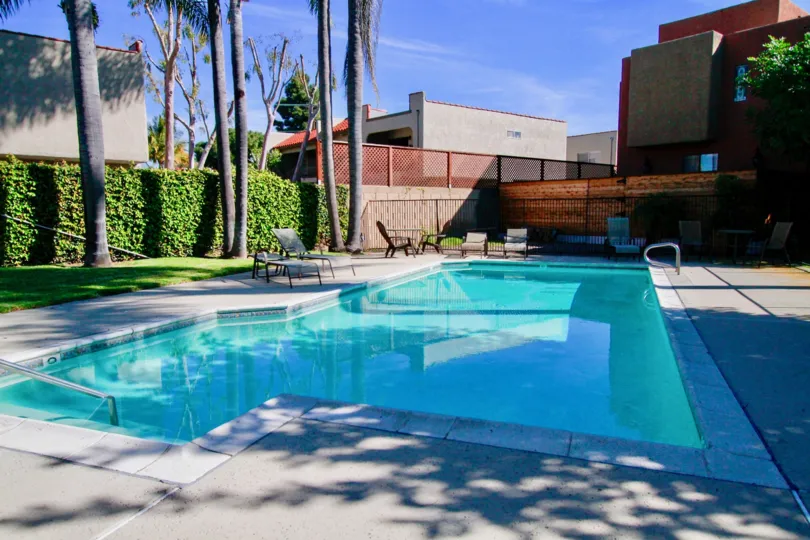 Pacific Terrace Huntington Beach California awesome long pool area with neat path and building