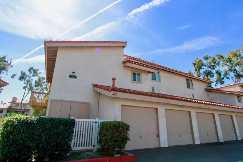 Cute Townhomes in Huntington beach California well maintained.