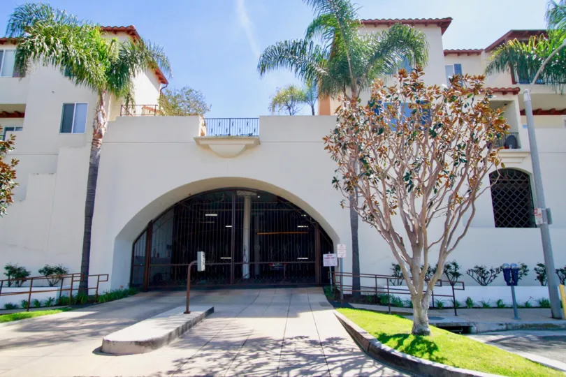 the plaza almeria the enterance gate is nice toseeing in huntington beach in california