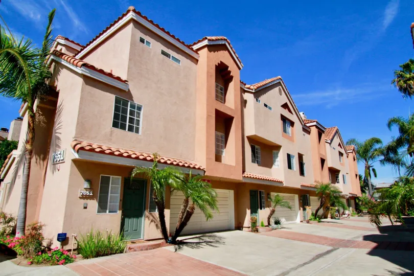 Spanish Style Villa Apartments with tropical surroundings located in Sunny Solimar community of Huntington Beach California