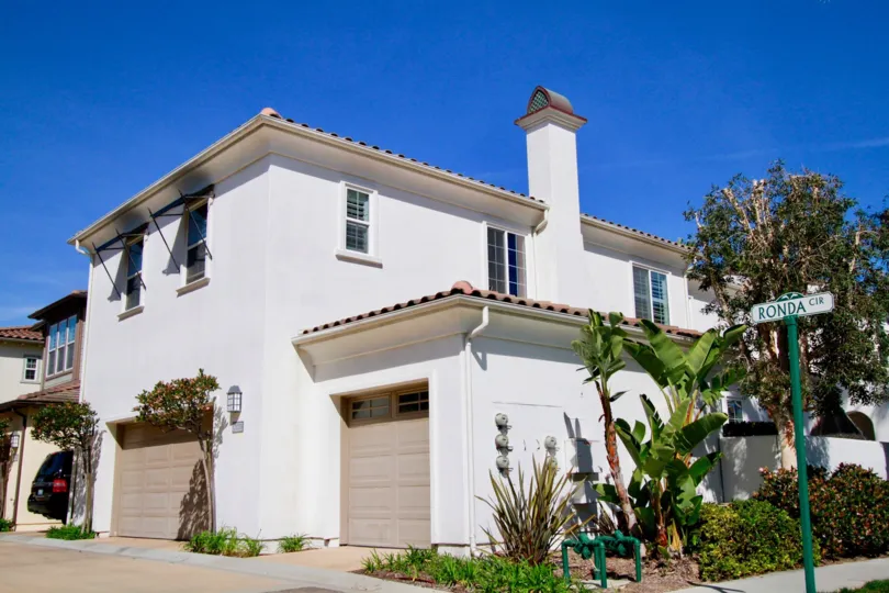 Condo on Ronda Cir in The Waterfront property, Huntington Beach, CA