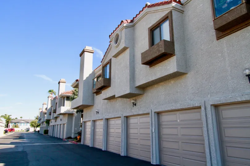 Well designed Neat and well maintained Harbor Pointe building in the city of Huntington Beach, CA