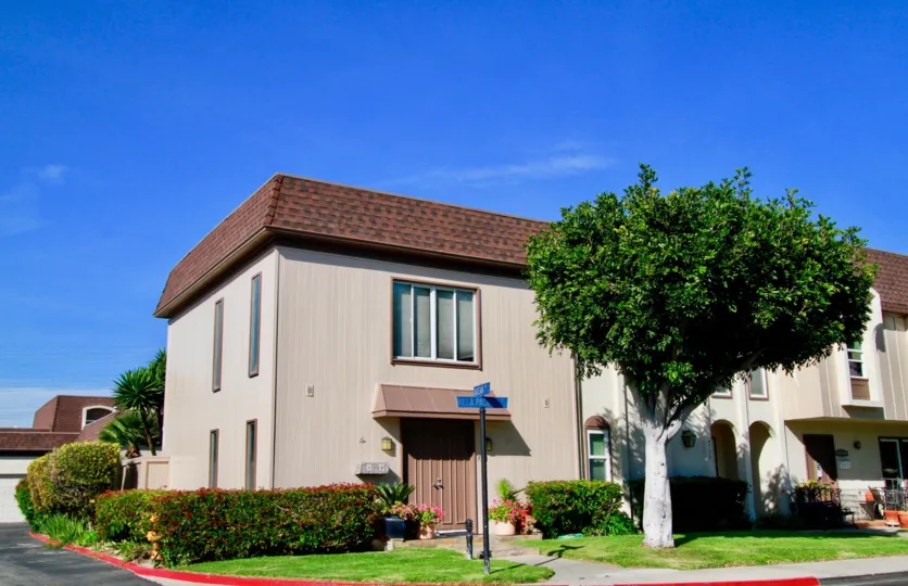 A sunny day in the Villa Pacific community of Huntington Beach, California.