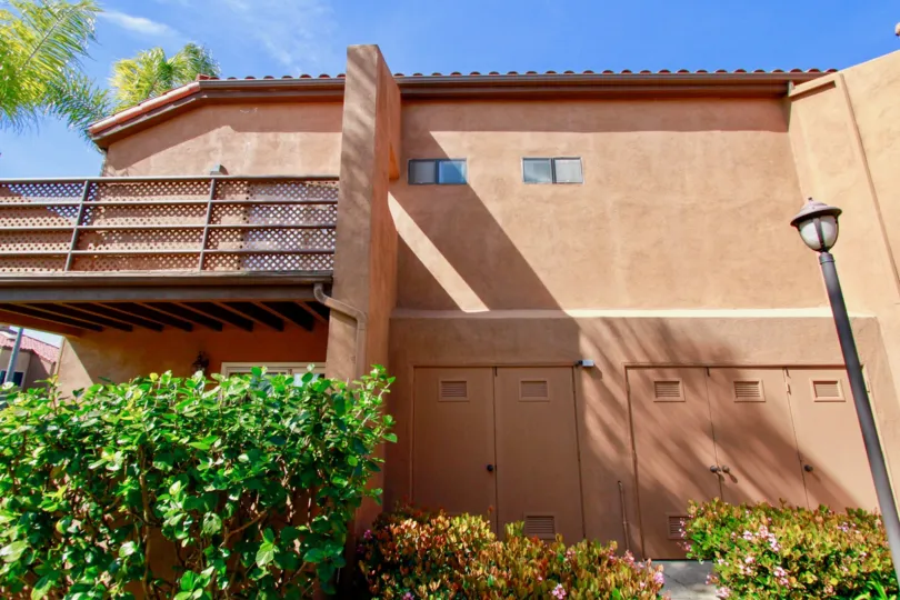 A home in the Villa St. Croix with trees, plants and nature atmosphere.