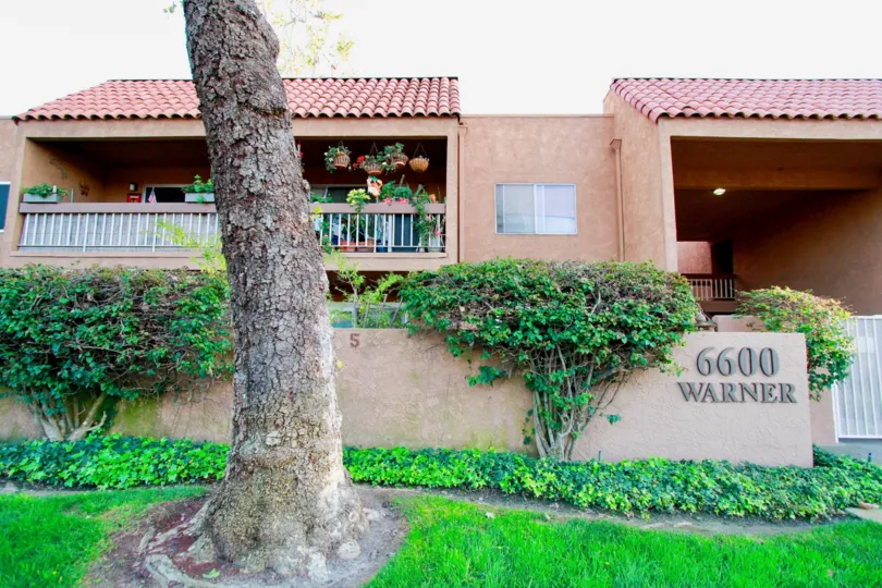 Building dress sign in the Villa Warner community in Huntington Beach, California.