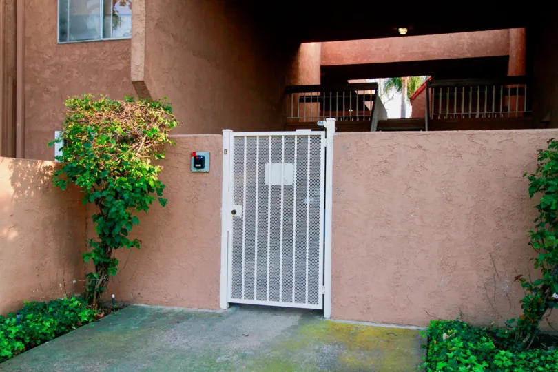 THE VILLA WARNER THE ENTRANCE OF BULIDING IS NICE FOR SMALL GATE IN huntington beach IN CA