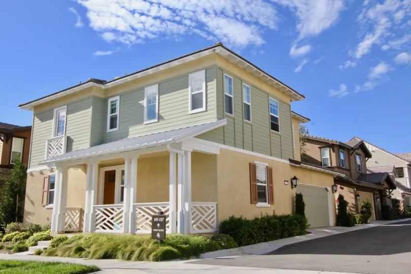 Birch Trail Home Location With Beauty at Irvine City in Califorina