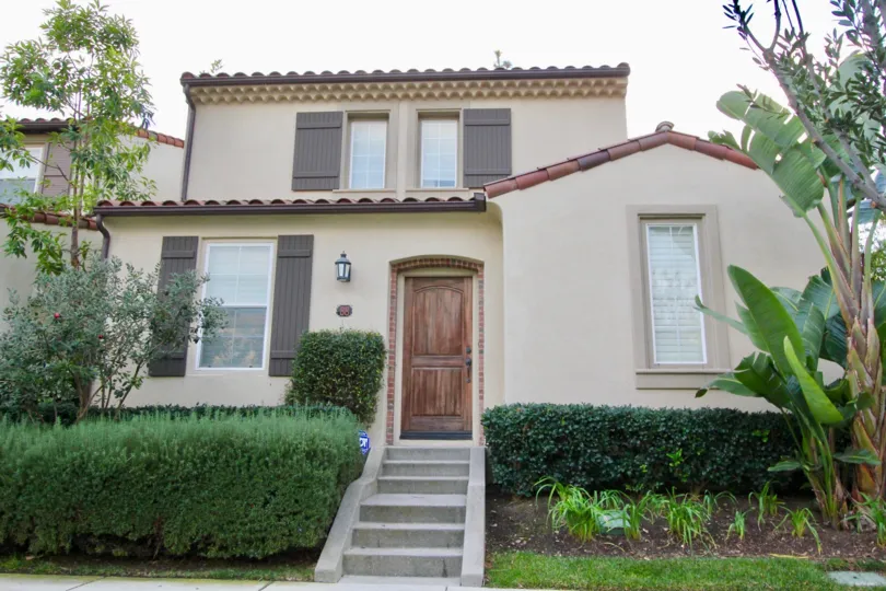 Chantory is a home tract at the Turtle Ridge community in the City of Irvine. This home tract consist of 151 small to medium size detached homes in private gated community build by California Pacific Homes in 2004. Chantory is just north of 73 toll road a