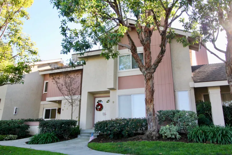 Deerfield Townhomes Building side view location at Irvine city