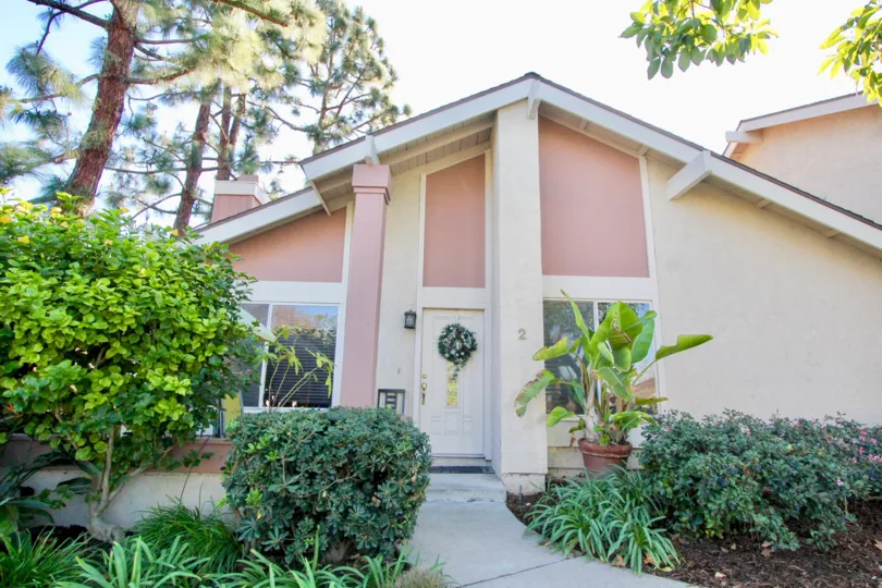 Deerfield Apartment Homes includes the resort-style amenities you dream of, pool, barbeque and picnic area for entertaining with friends, and magnificent landscaping. Choose from spacious Junior-, one-, two-, and three-bedroom floorplans, which all includ