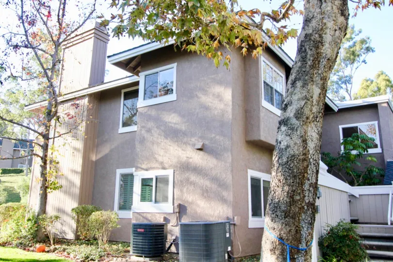 THE HIGHLAND VIEW open floorplan with lots natural light, plenty of storage and rare space enhancing 9' ceilings. Original owner spent on remodeling - scraped ceilings, newer paint and plush carpeting, stainless steel appliances, upgraded baseboards and p